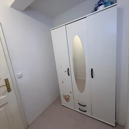 Cute Flat In Cool Neustadt *