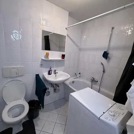 Cute Flat In Cool Neustadt アパート ドレスデン